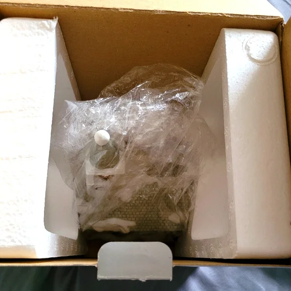 Partylite The Church Tealight Holder - Holiday/Christmas Decor - Picture 6 of 7